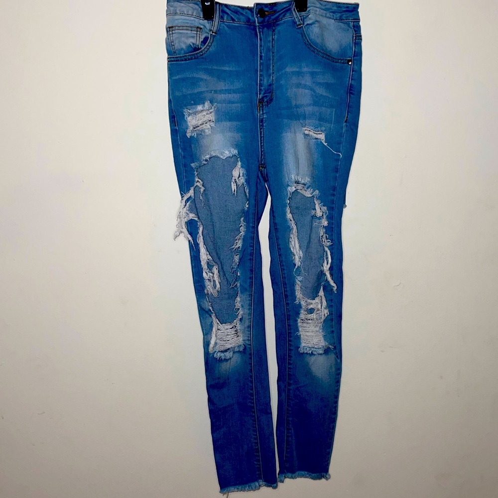 Fashion Nova Ripped Distressed Not Your Girl Jeans 💋